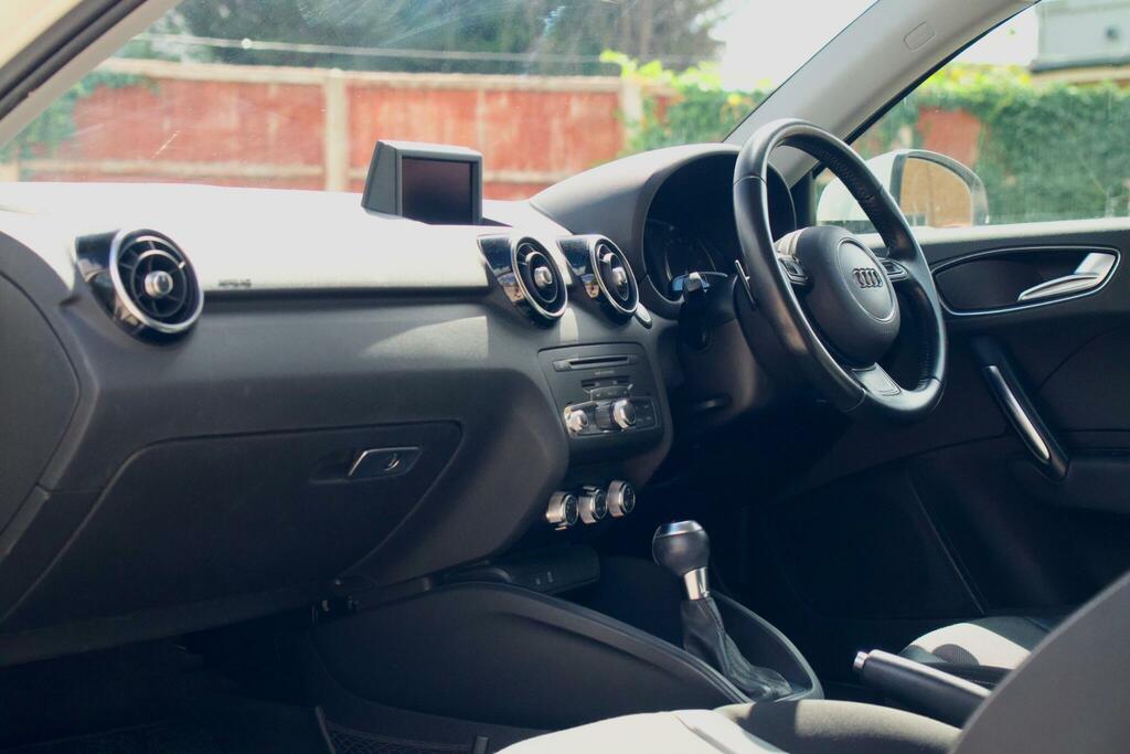 Audi A1 1.4 Sportback Tfsi Sport Silver #12