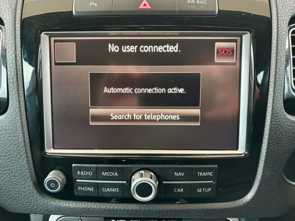 Volkswagen Touareg 3.0 V6 Tdi 245 R-line  #28