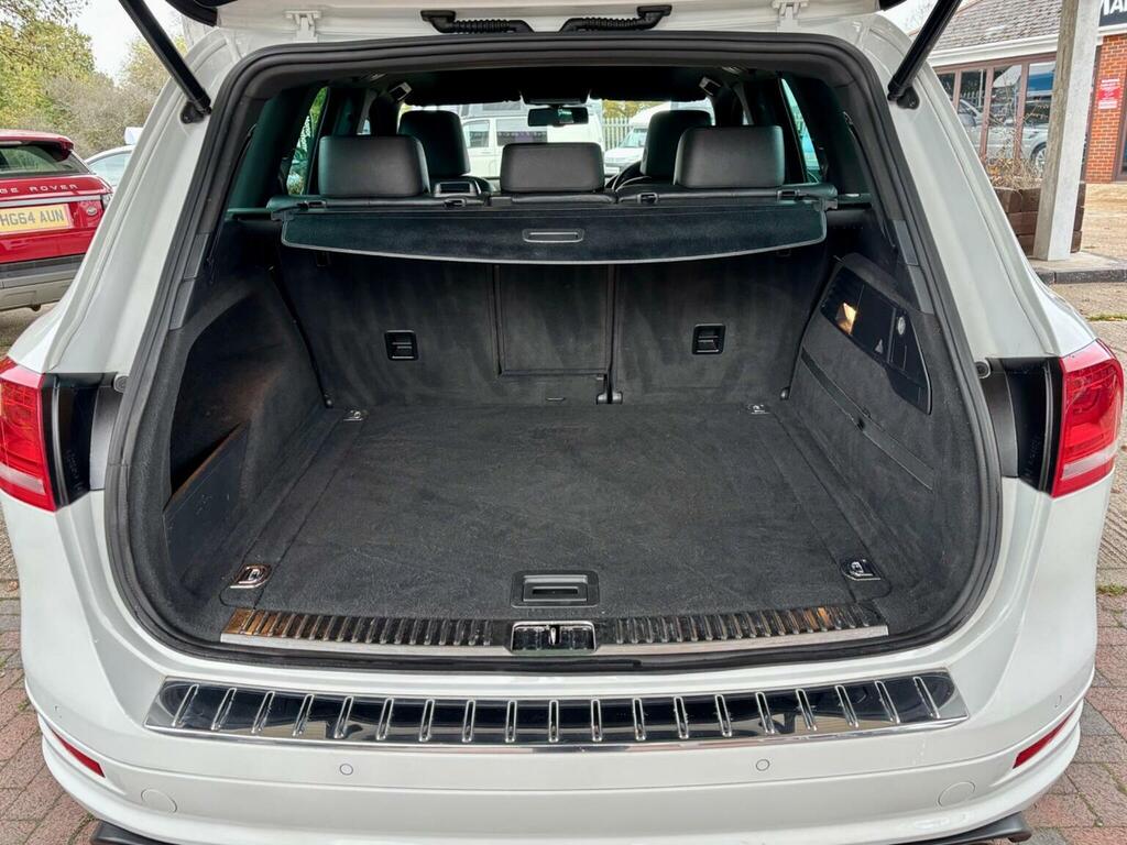 Volkswagen Touareg 3.0 V6 Tdi 245 R-line  #30