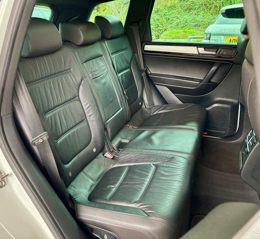 Volkswagen Touareg 3.0 V6 Tdi 245 R-line  #19