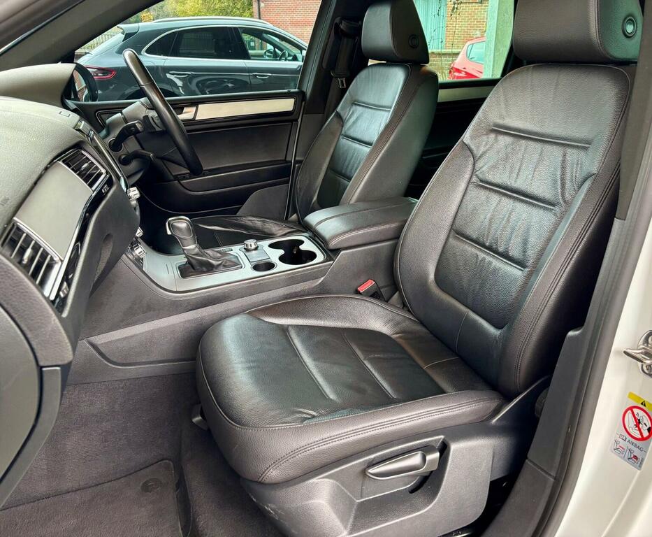 Volkswagen Touareg 3.0 V6 Tdi 245 R-line  #17