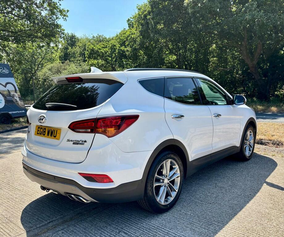 Hyundai Santa Fe Suv 2.2 Crdi Blue Drive Premium Se 4Wd Euro 6 Ss White #6