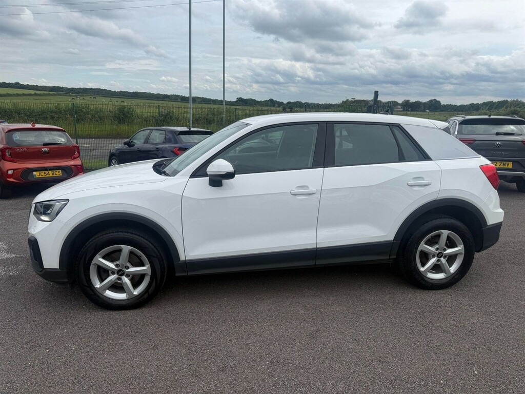 Audi Q2 1.0 Tfsi 30 Technik Euro 6 Ss White #4