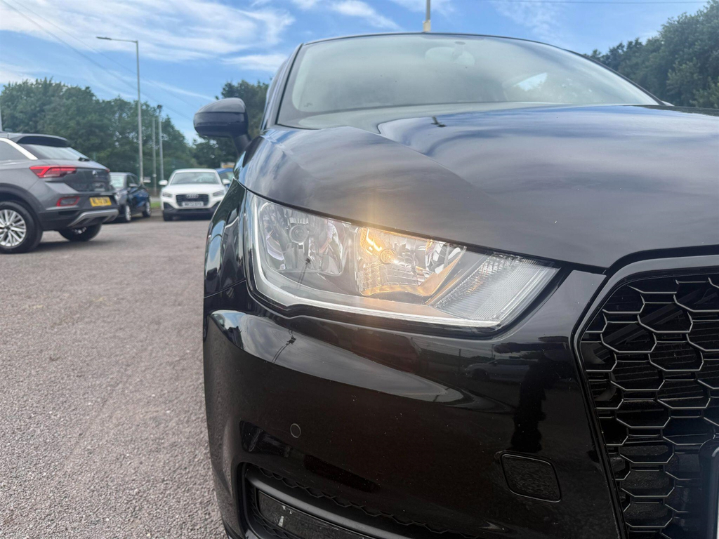 Audi A1 1.4 Tfsi Sport Sportback Euro 6 White #31