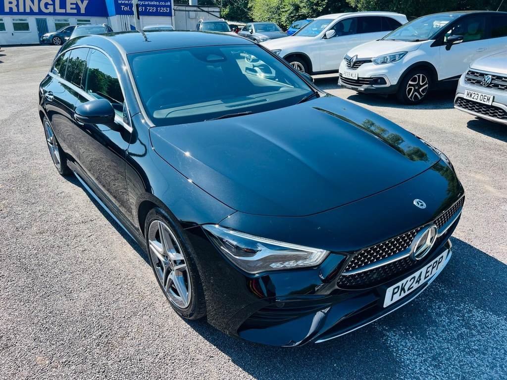 Mercedes-Benz CLA Class 1.3 H Mhev Amg Line Executive Shooting Brake 7G- Black