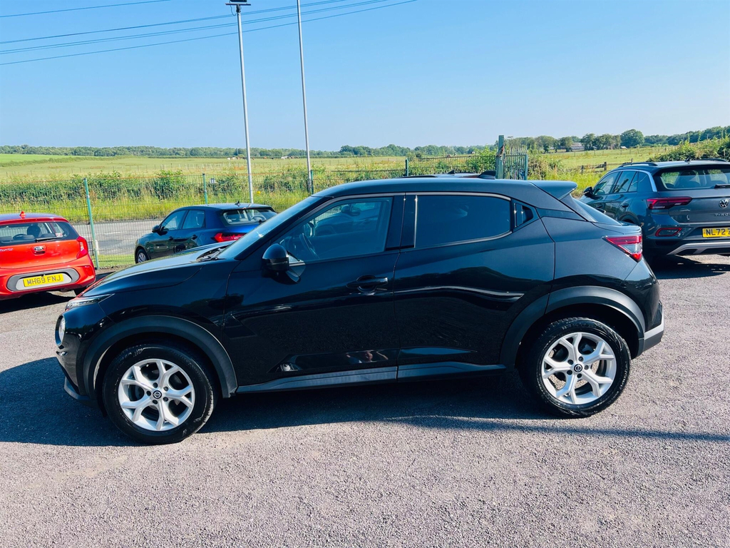 Nissan Juke 1.0 Dig-t N-connecta Suv Euro 6 Red #4