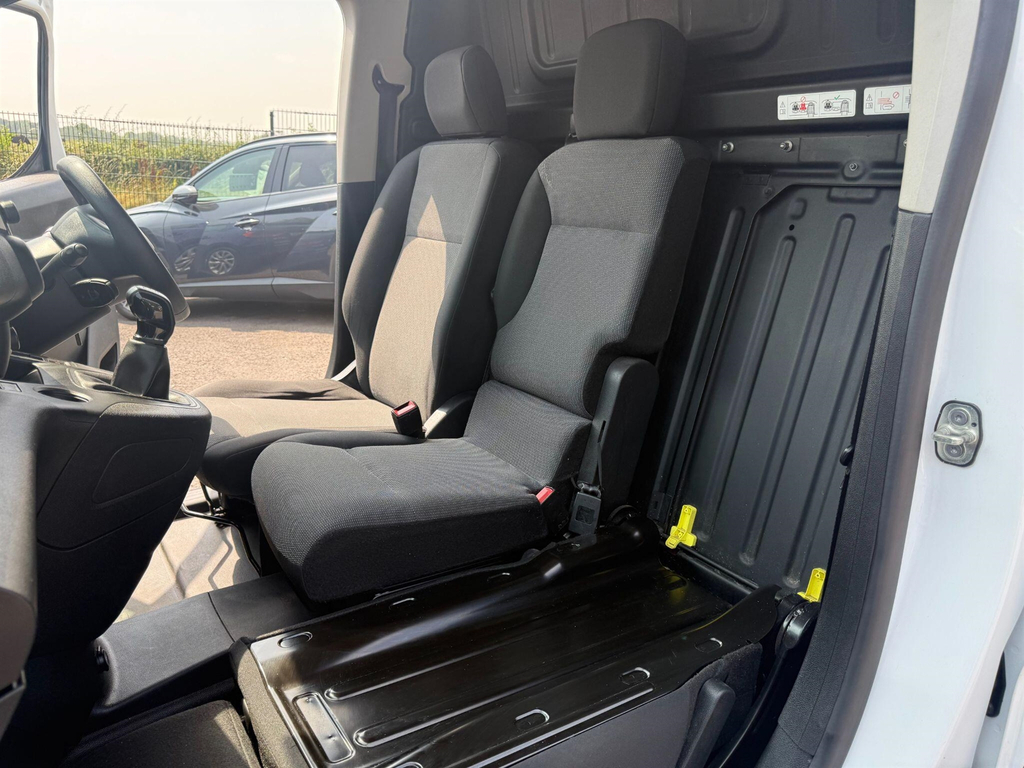 Peugeot Partner Mpv Grey #19