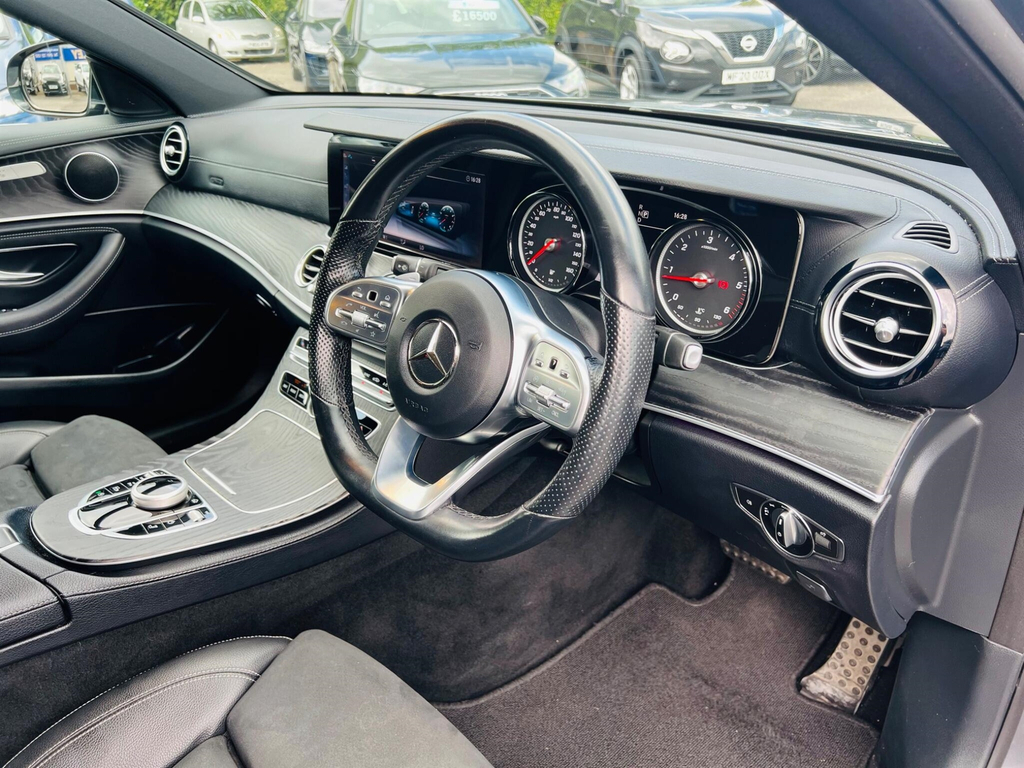 Mercedes-Benz E Class E220d Amg Line 9G-tronic White #19