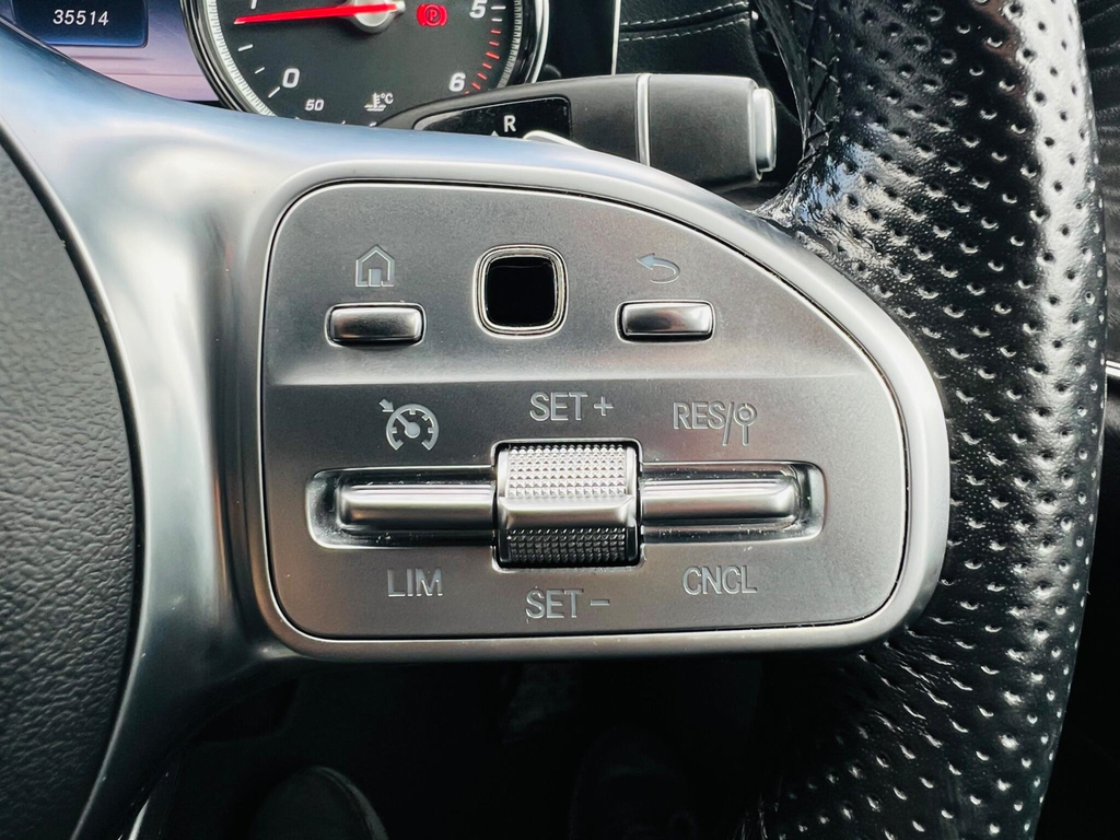 Mercedes-Benz E Class E220d Amg Line 9G-tronic White #26