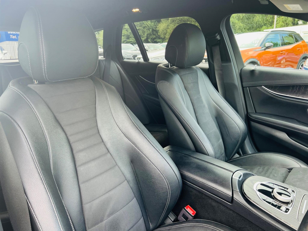 Mercedes-Benz E Class E220d Amg Line 9G-tronic White #34