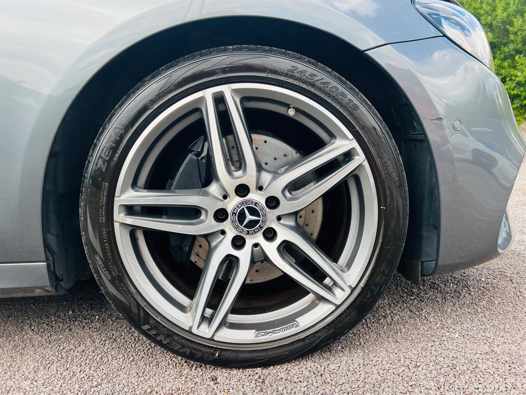 Mercedes-Benz E Class E220d Amg Line 9G-tronic White #12