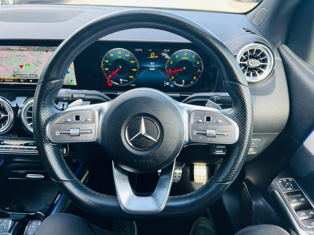 Mercedes-Benz B Class Amg Line Red #23