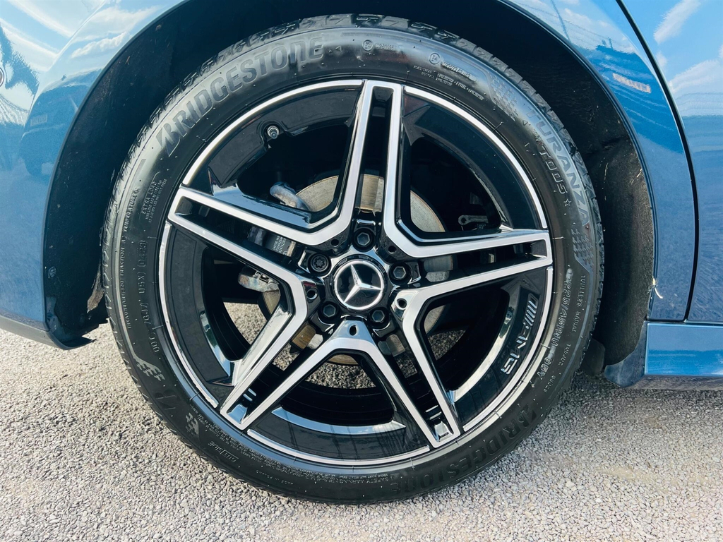 Mercedes-Benz B Class Amg Line Red #14