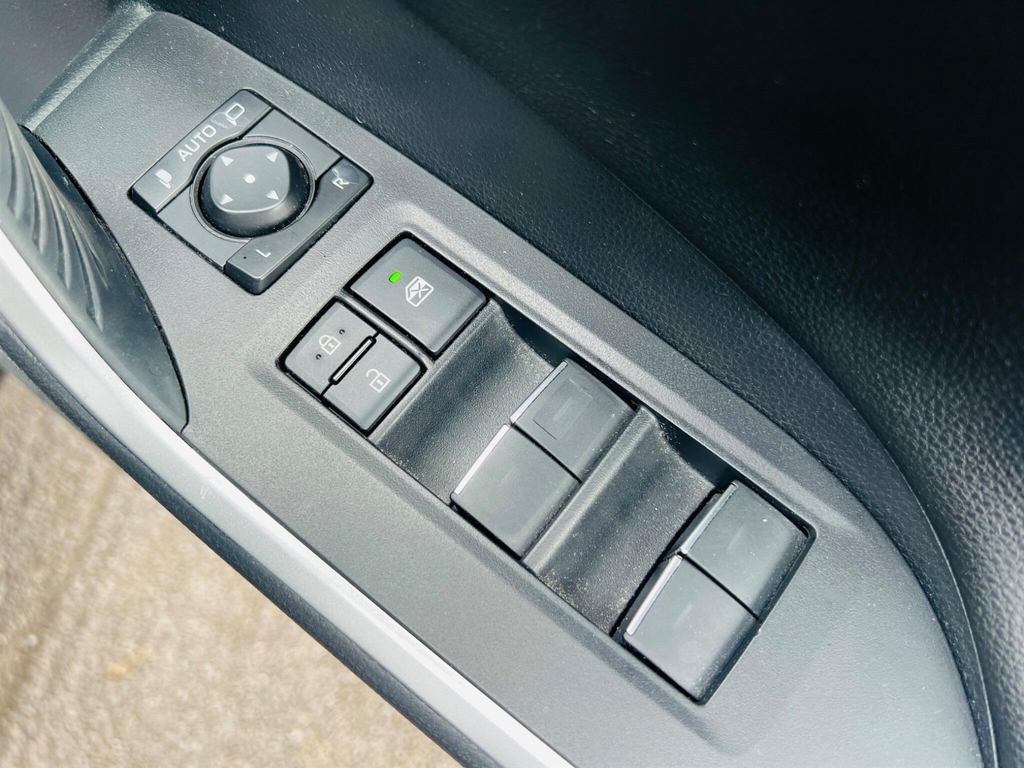 Toyota Rav 4 Rav4 Plug-in Dynamic 2.5 Silver #22