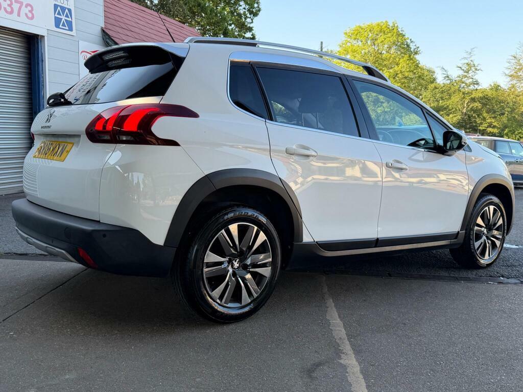 Peugeot 2008 1.2 Puretech Allure Euro 6 S S White #6