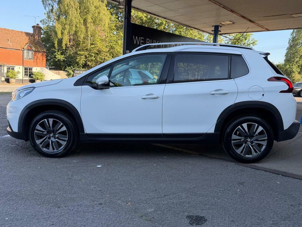 Peugeot 2008 1.2 Puretech Allure Euro 6 S S White #4