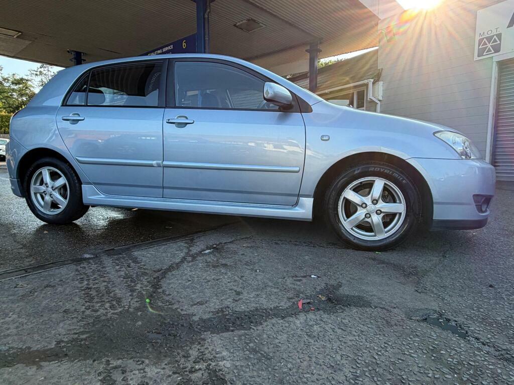 Toyota Corolla Hatchback Blue #4