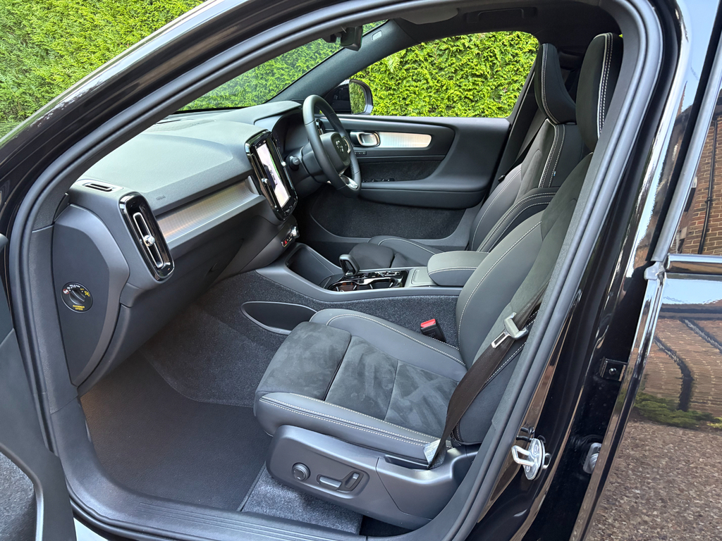 Volvo XC40 Petrol Silver #8