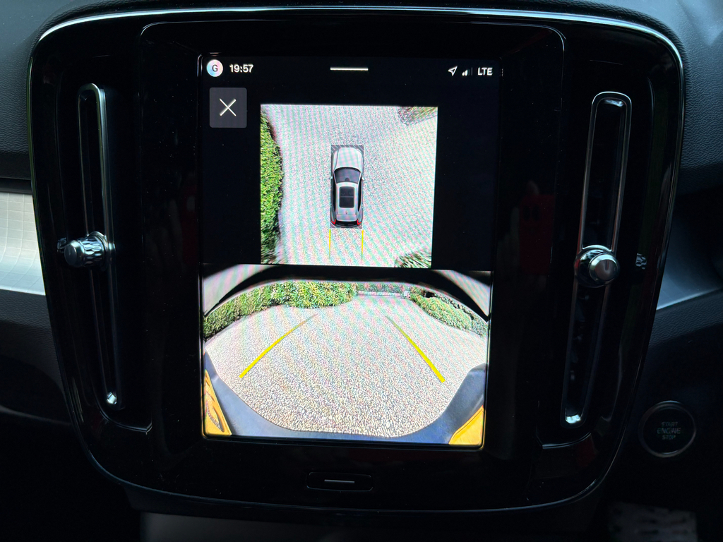Volvo XC40 Petrol Silver #24