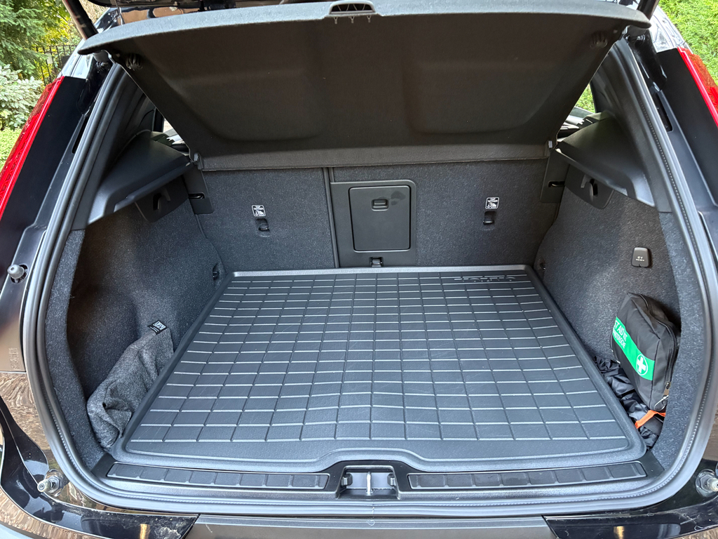 Volvo XC40 Petrol Silver #39