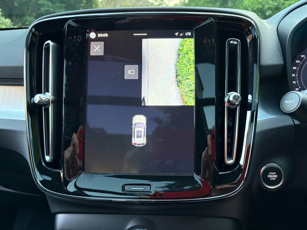 Volvo XC40 Petrol Silver #18