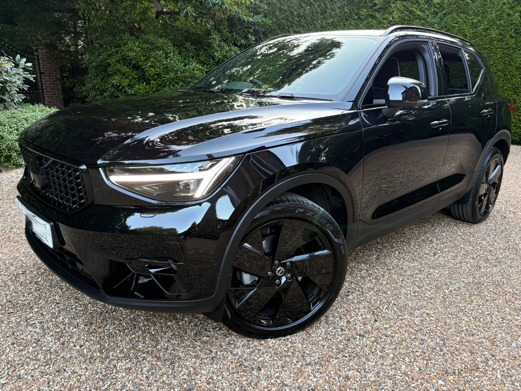 Volvo XC40 2.0 B4 Mhev Ultra Black Edition Suv Hyb #4