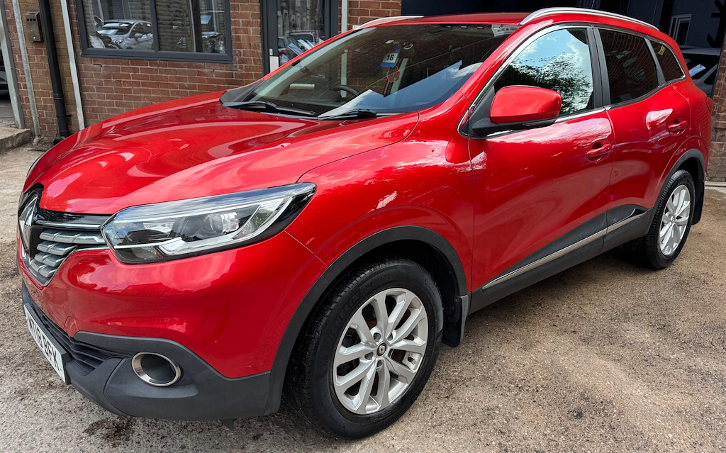 Renault Kadjar 1.5 Dci Dynamique Nav Euro 6 Ss MT18BFK Red #4