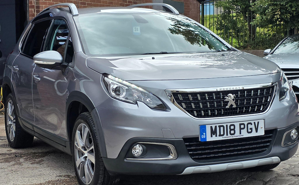 Peugeot 2008 1.2 Puretech Allure Eat Euro 6 Ss MD18PGV