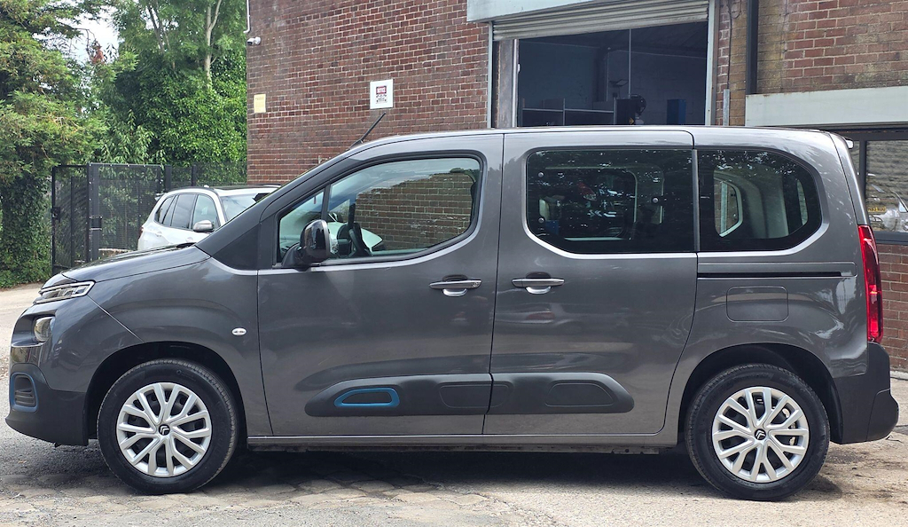 Citroen e-Berlingo 50Kwh Feel M 7.4Kw Charger  #5