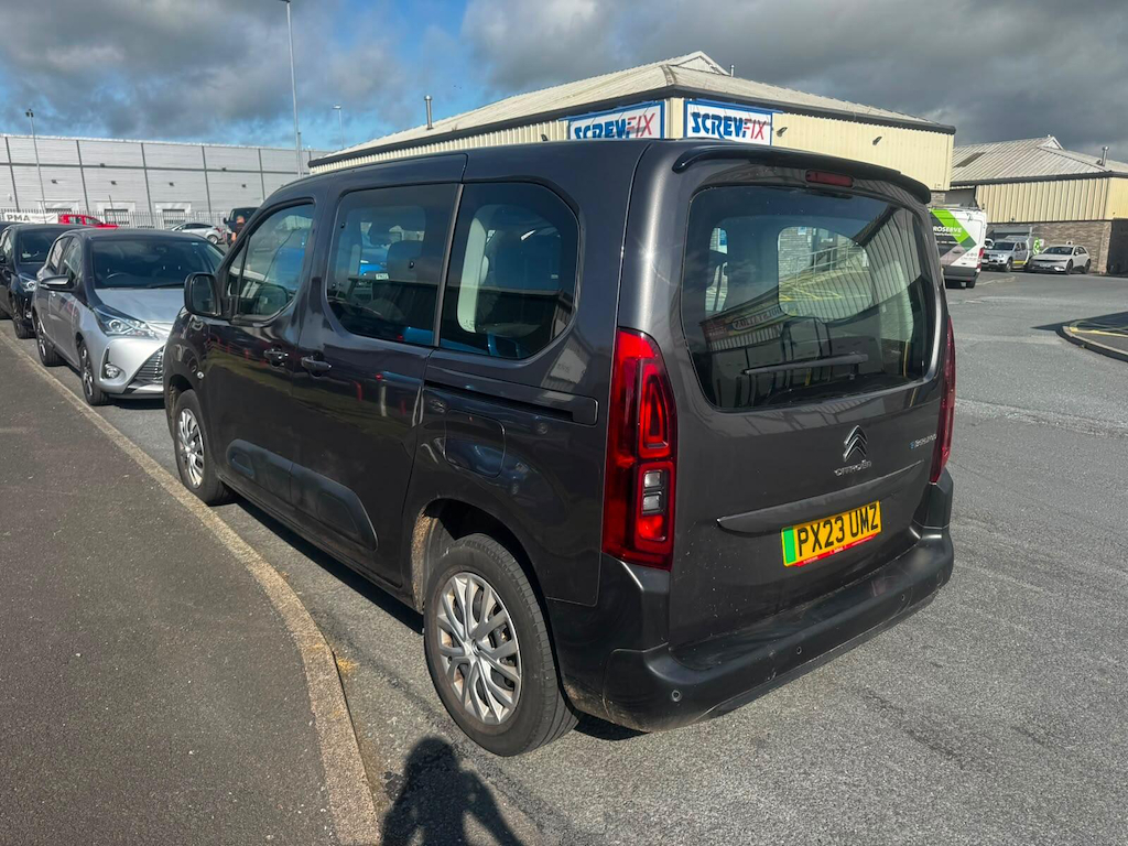 Citroen e-Berlingo 50Kwh Feel M 7.4Kw Charger #3