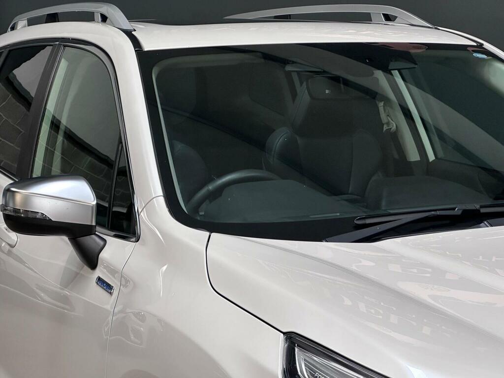 Subaru Forester 2.0I E-boxer Xe Premium Lineartronic White #36