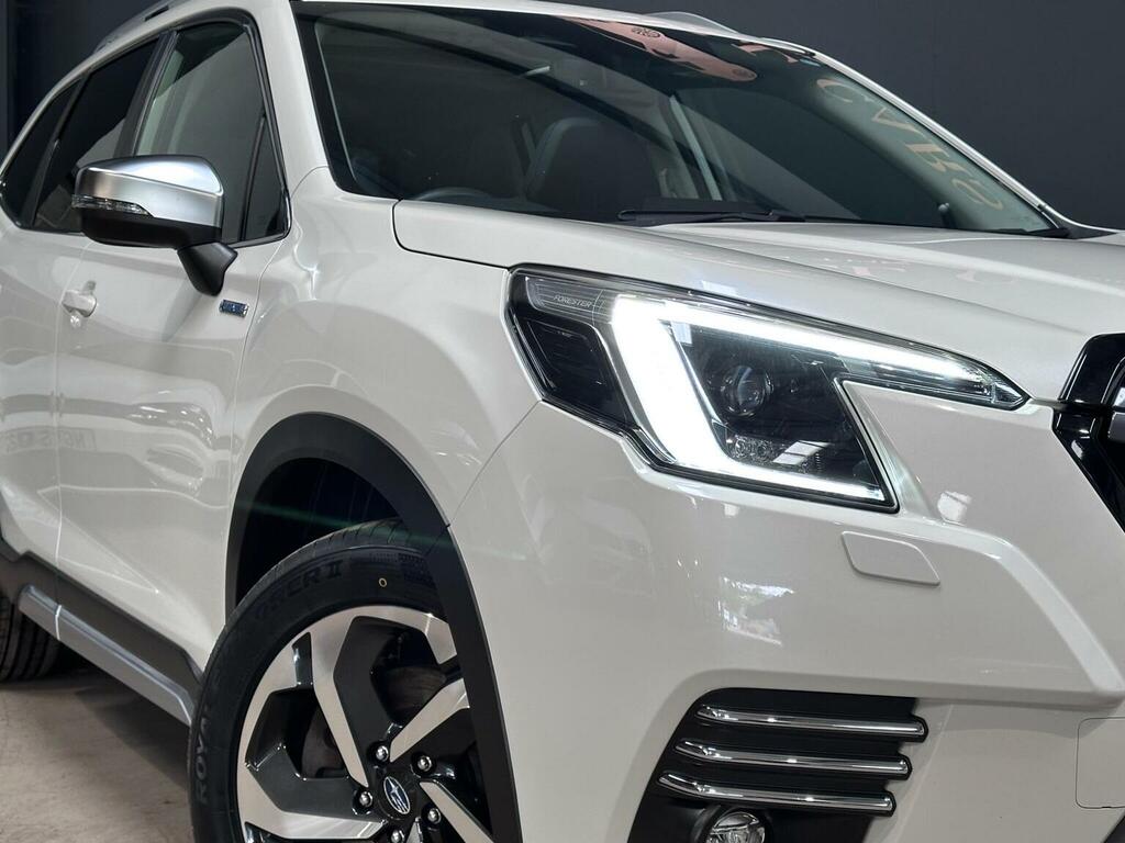 Subaru Forester 2.0I E-boxer Xe Premium Lineartronic White #7