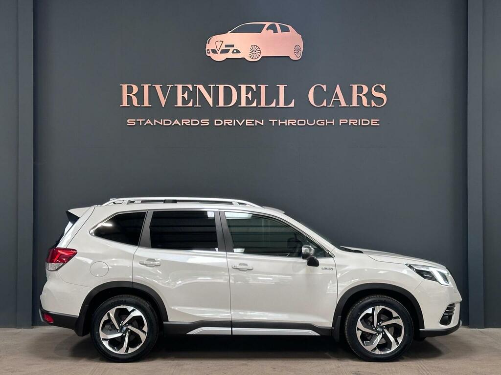 Subaru Forester 2.0I E-boxer Xe Premium Lineartronic White #9