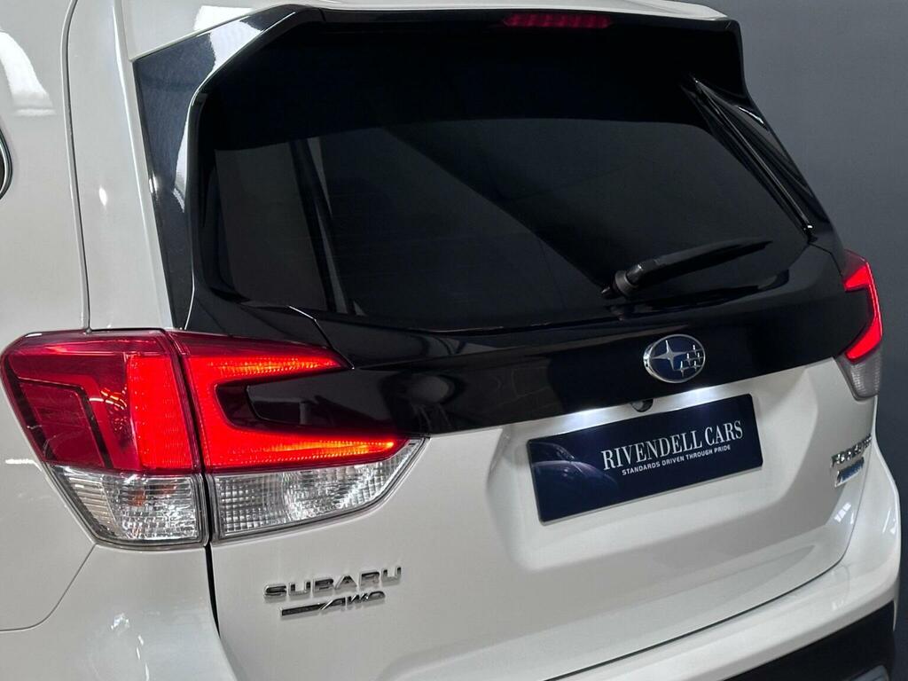 Subaru Forester 2.0I E-boxer Xe Premium Lineartronic White #45