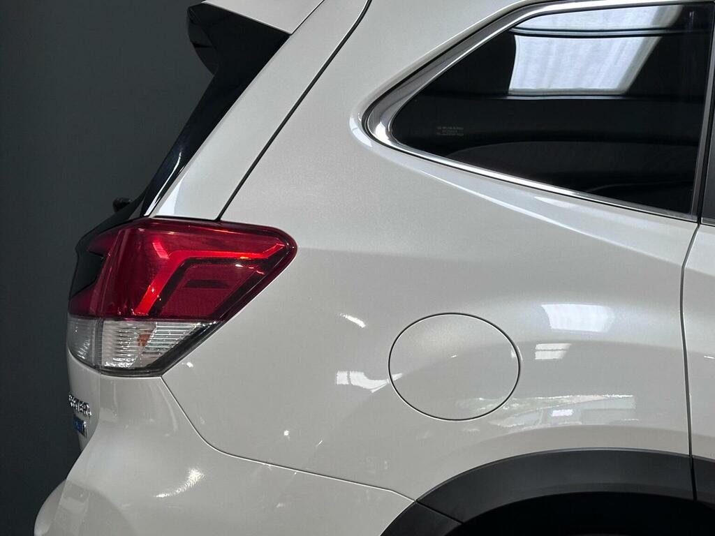 Subaru Forester 2.0I E-boxer Xe Premium Lineartronic White #46