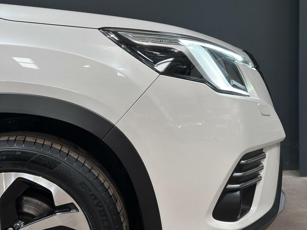 Subaru Forester 2.0I E-boxer Xe Premium Lineartronic White #55