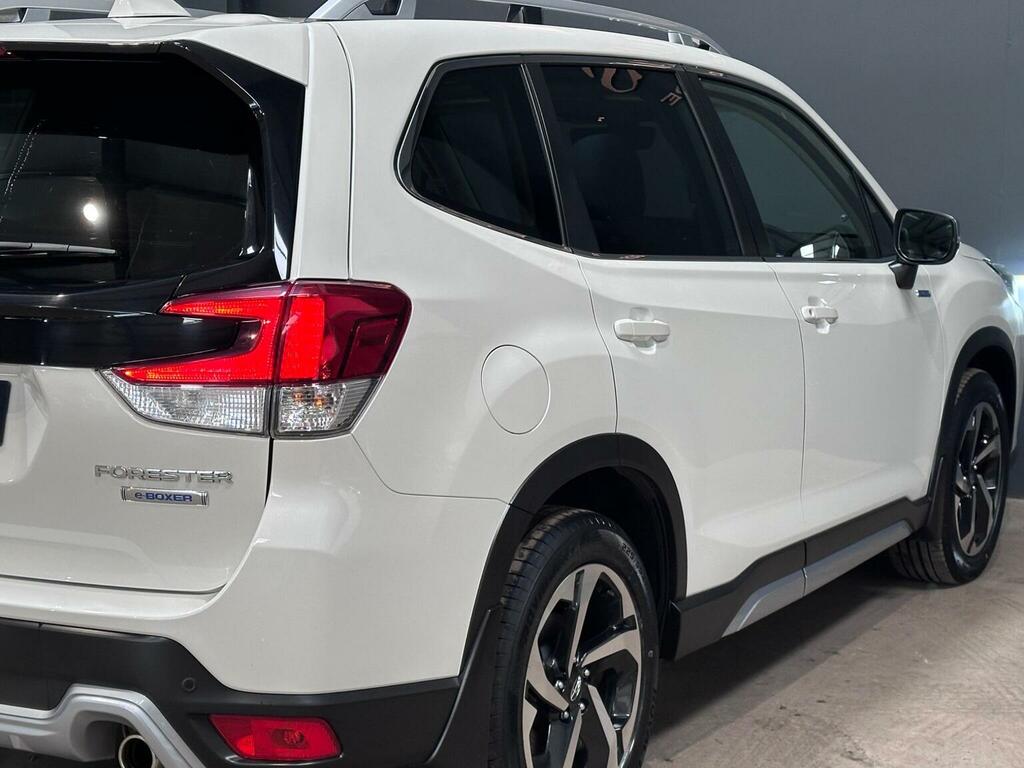 Subaru Forester 2.0I E-boxer Xe Premium Lineartronic White #10
