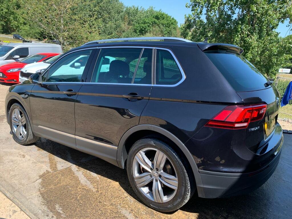 Volkswagen Tiguan Tdi Match Dsg Euro 6 Ss MT19ZFY Black #4