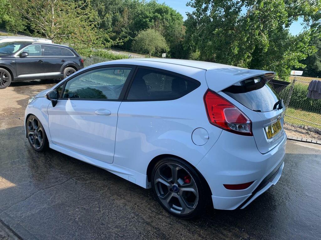 Ford Fiesta Ecoboost St-1 Euro 5 White #4