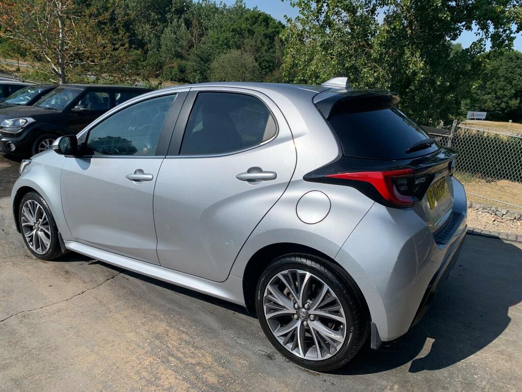 Toyota Yaris Vvt-h Excel E-cvt Euro 6 Ss PN22RMY Silver #6