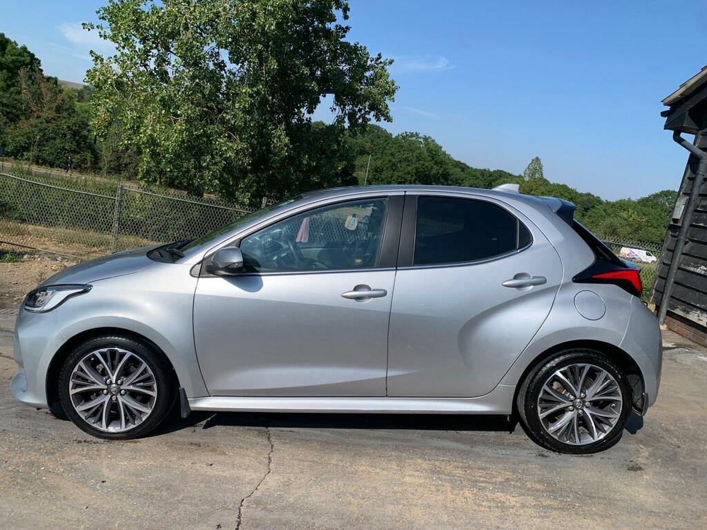 Toyota Yaris Vvt-h Excel E-cvt Euro 6 Ss PN22RMY Silver #5