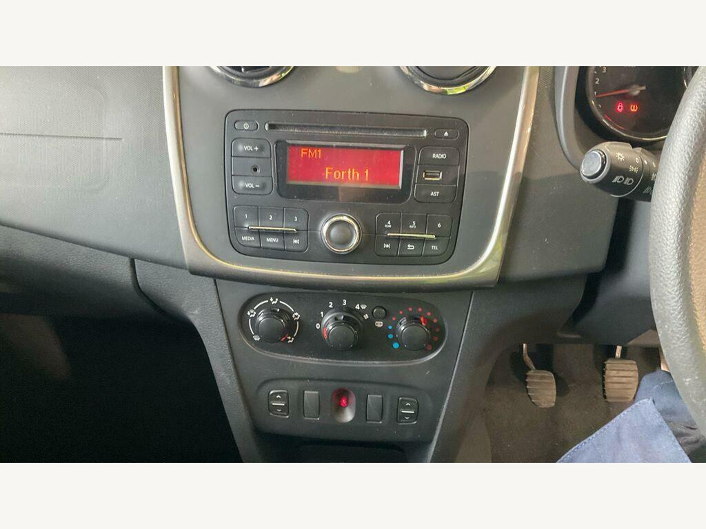 Dacia Sandero Stepway Stepway 1.5 Dci Ambiance Free Road Taxulez C White #12