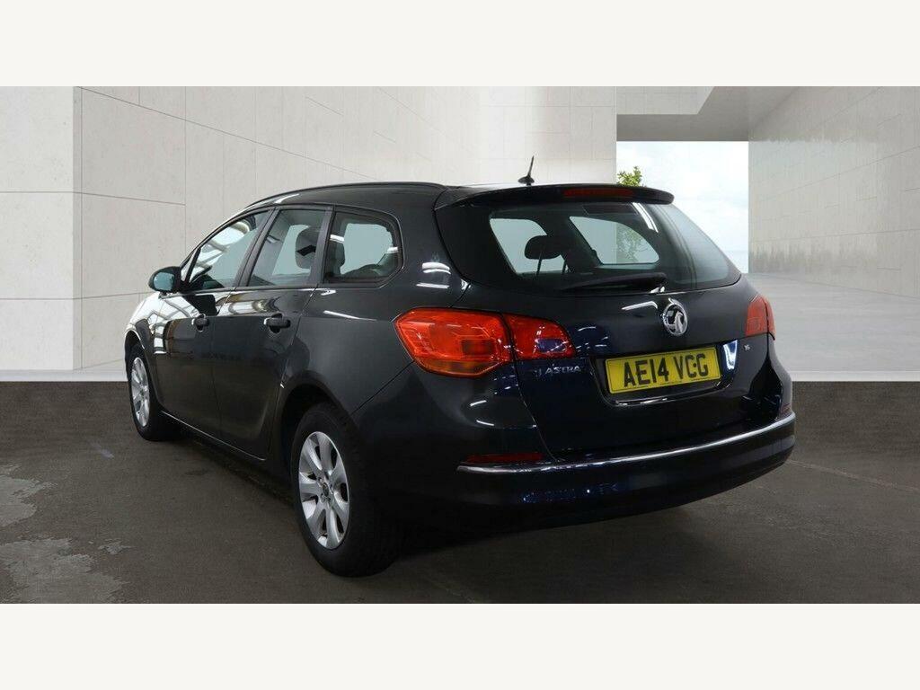 Vauxhall Astra 16V Design Sports Tourer Euro 5 Black #2