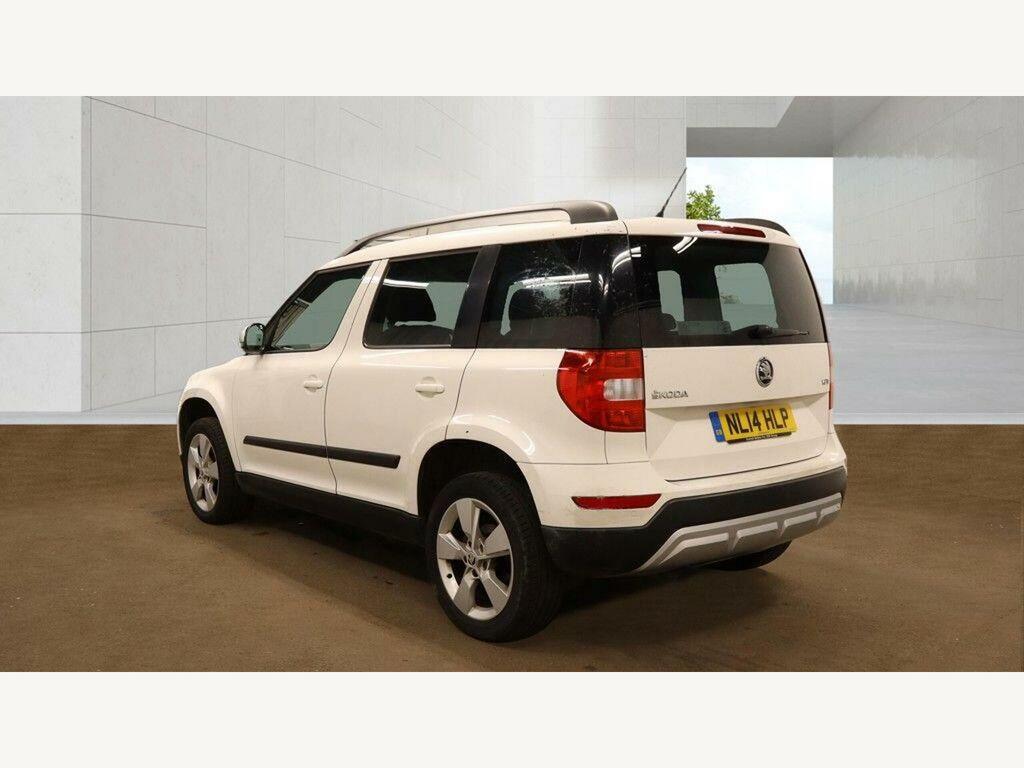 Skoda Yeti Tsi Se Outdoor Dsg Euro 5 White #2