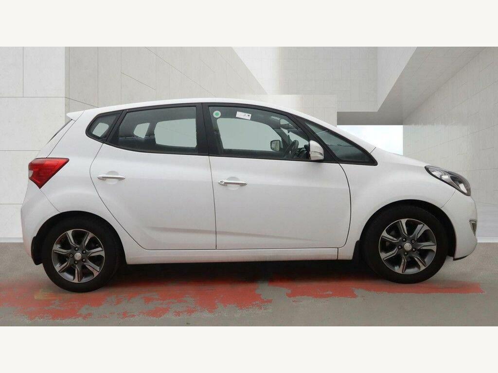 Hyundai Ix20 Blue Drive Se Euro 6 Ss White #6