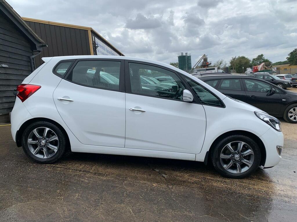 Hyundai Ix20 Blue Drive Se Euro 6 Ss White #6