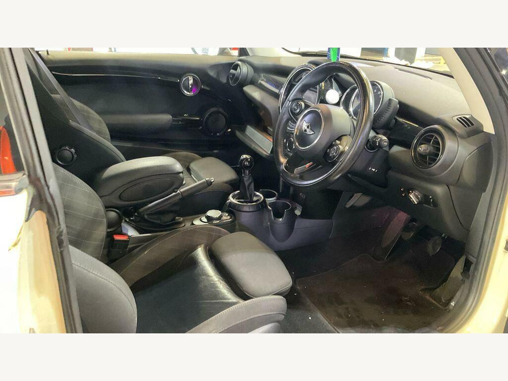Mini Hatch 1.2L One Hatchback Euro 6 101 B Orange #8