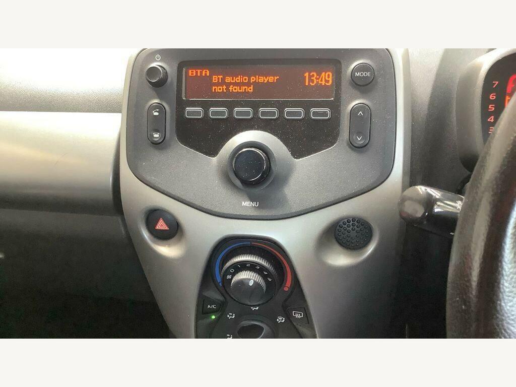 Toyota Aygo Hatchback 1.0 Silver #10