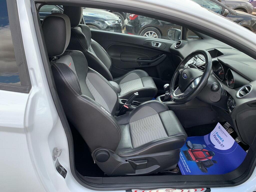 Ford Fiesta 1.0T Ecoboost Titanium White #11