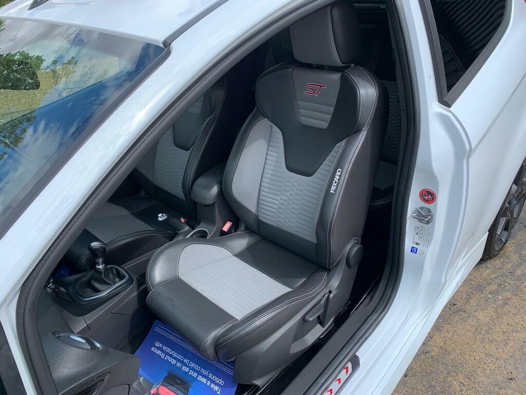 Ford Fiesta 1.0T Ecoboost Titanium White #15